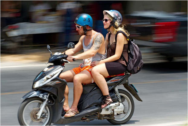 Pong Phen Guesthouse, Kanchanaburi - Motorbike Scooter Rental
